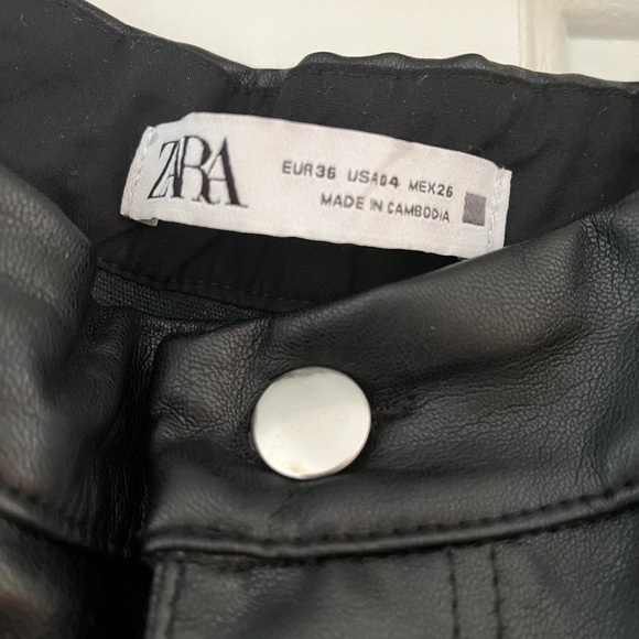Zara faux leather trousers - Picture 5 of 10